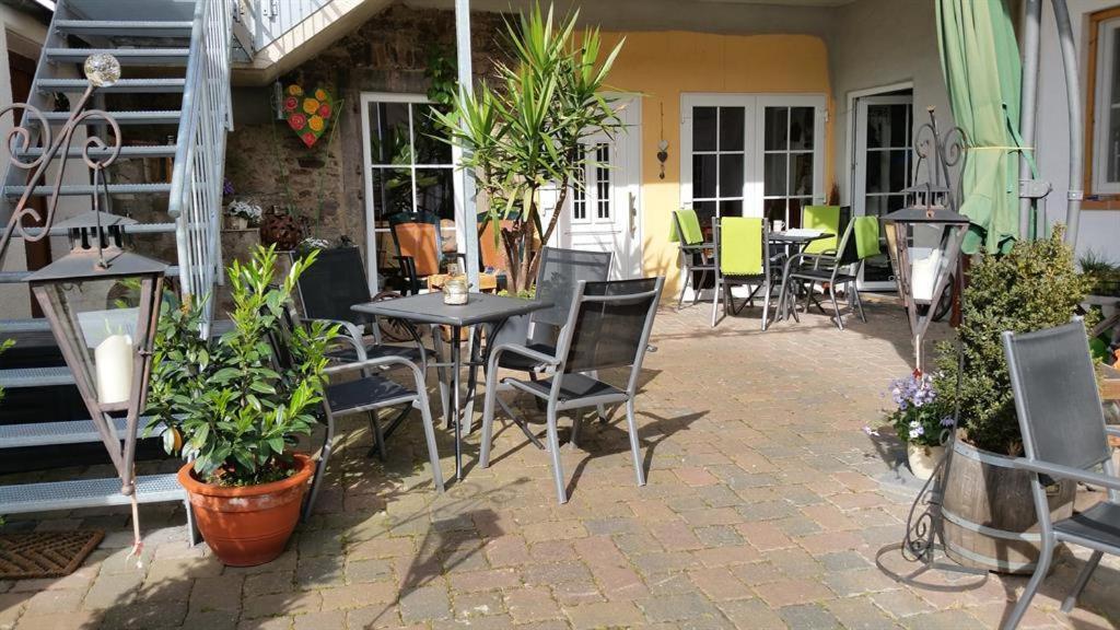 Bio-Ferienweingut Leyendecker Apartment Kattenes Exterior photo